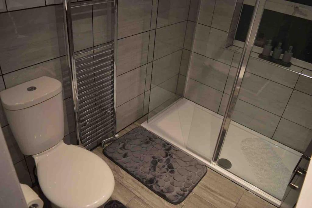 Willa Unique 4 Bed House In Derby Perfect For Contractors And Families Zewnętrze zdjęcie